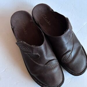 CLARKS Slides Leather Mules Work or Casual Women 7 M Slip on Shoes